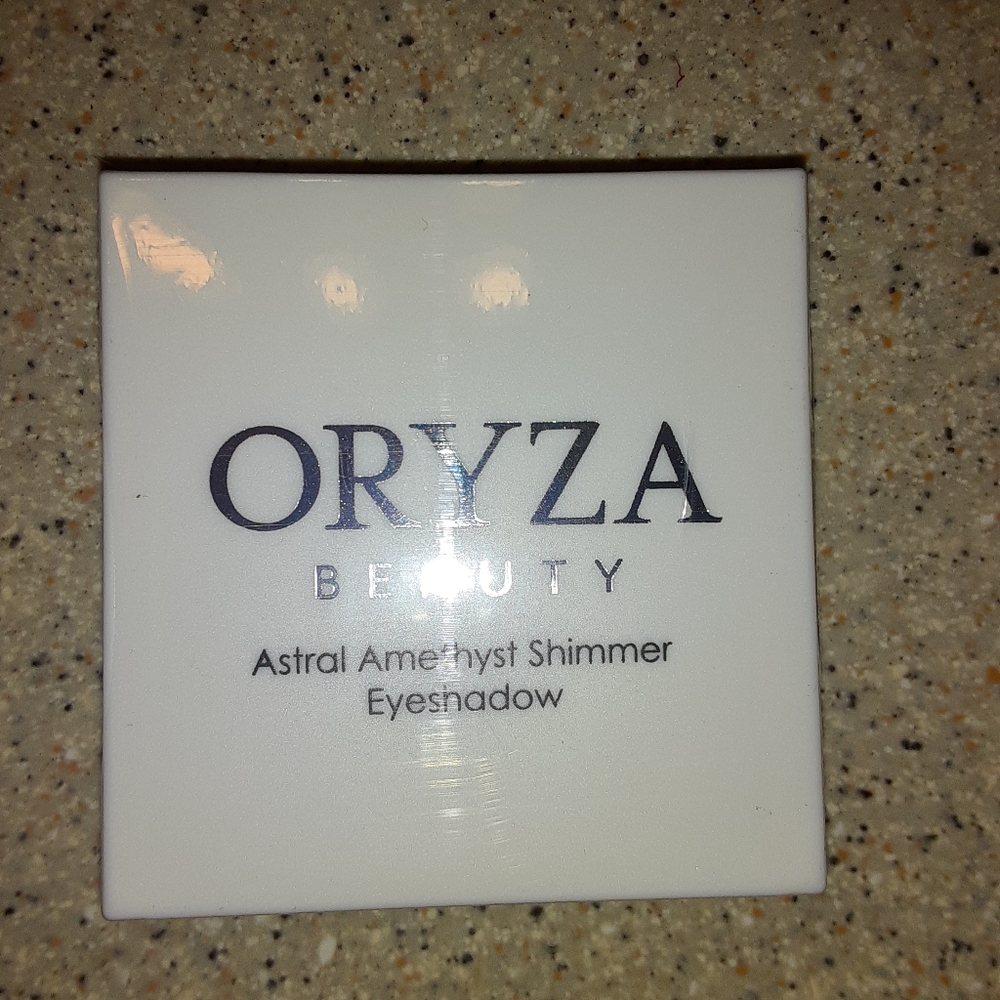 Oryza eye shadow